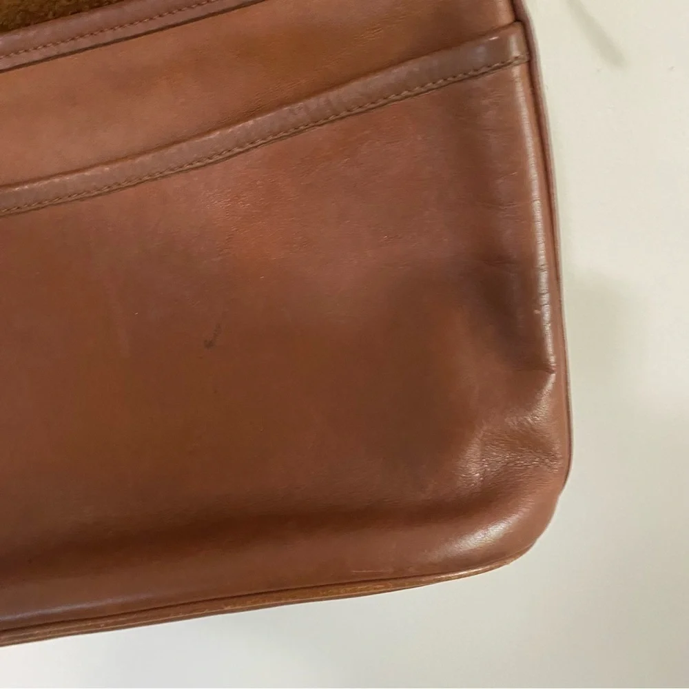 [Coach] Vintage 90s 100% Brown Leather Fold Over Saddle Crossbody  Bag